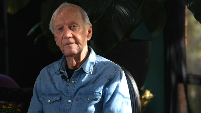 Paul Hogan opens up about wheelchair photos in 7NEWS exclusive