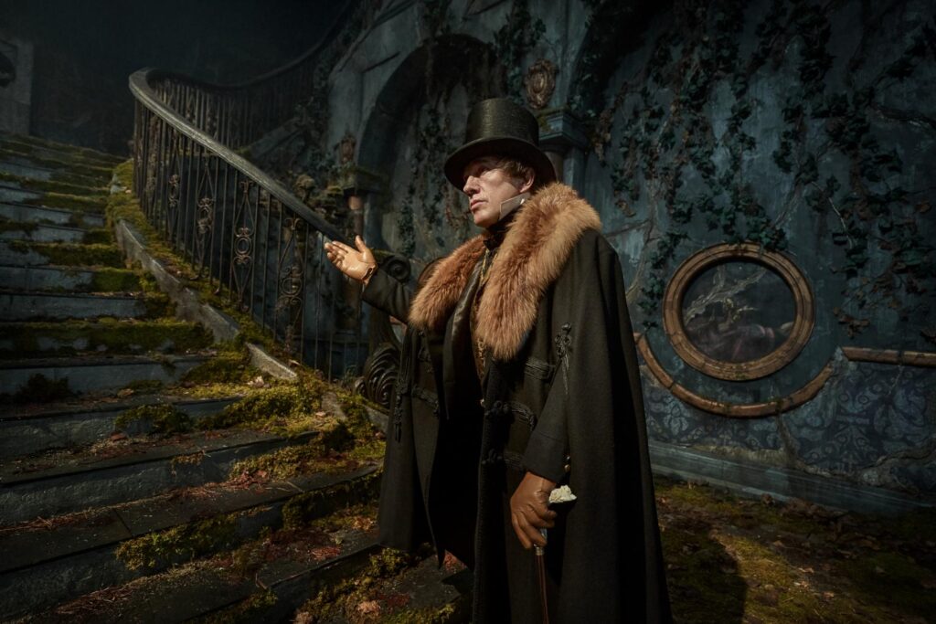 Frankenstein on Netflix new images