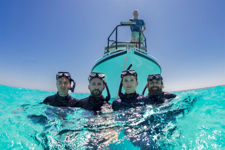 Shipwreck Hunters Australia on Disney+ season 2 for 27 August