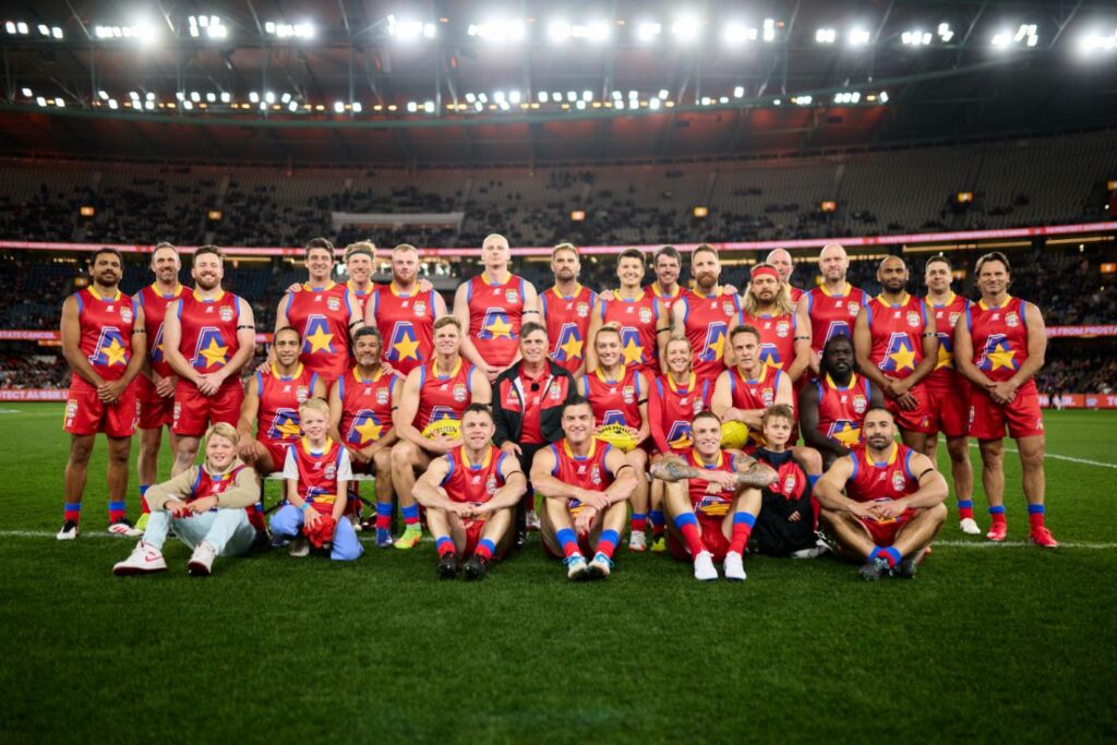 Legends Game kicks goals during triumphant return  