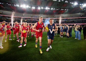 Legends Game kicks goals during triumphant return