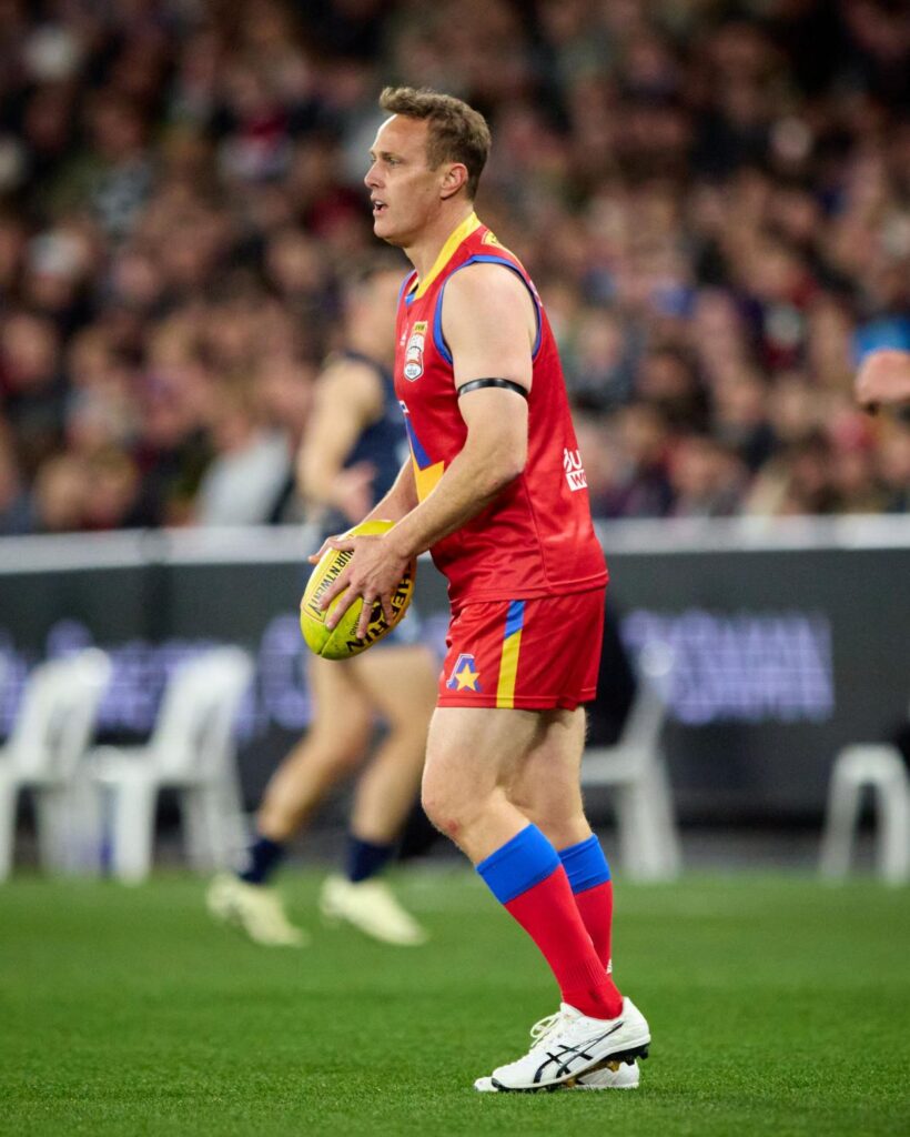 Legends Game kicks goals during triumphant return  