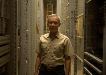 Cursed Gold: A Shipwreck Scandal on SBS Viceland and SBS on Demand S1E1