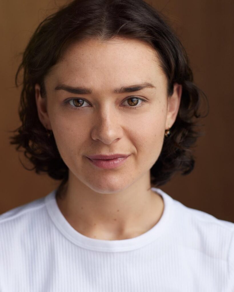 Hugo Weaving joins cast of thriller "Hold Still," as production kicks off in New Zealand