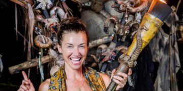 Survivor: Australia V The World on 10 crowns Parvati as winner