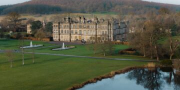 75 Years At Longleat on SBS and SBS on Demand S1E1