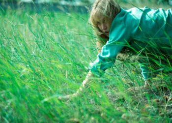 MOVIE | Die My Love trailer