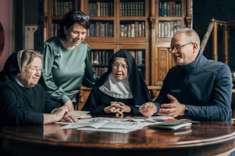 A Year At Kylemore Abbey on SBS and SBS on Demand S1E1