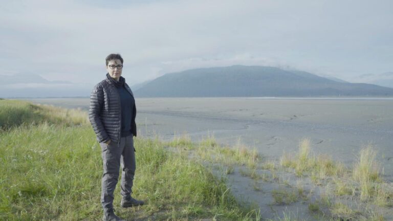 Sue Perkins: Into Alaska on SBS Viceland and SBS on Demand S1E1