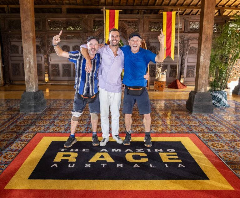 The Amazing Race Australia: Celebrity Edition on 10 Stephen And Bernard Curry Win