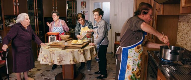 December 2025 on iwonder