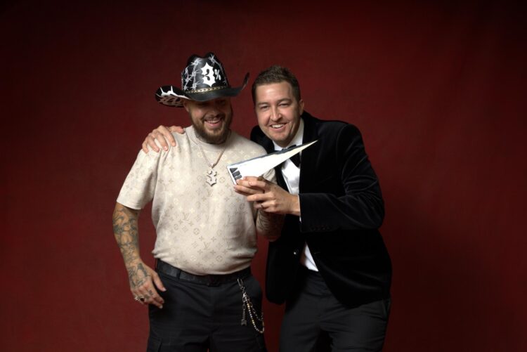 Fox League and Binge celebrate ARIA Award win