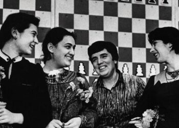 November 2025 on iwonder