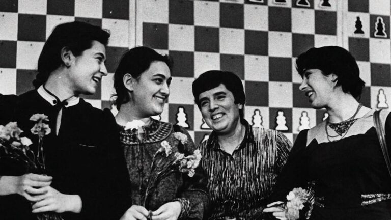 November 2025 on iwonder