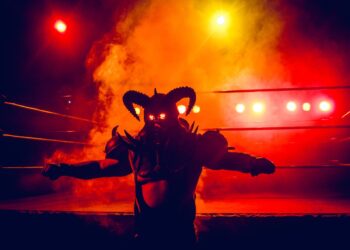 Dark Side Of The Ring on SBS Viceland and SBS on Demand S6E1