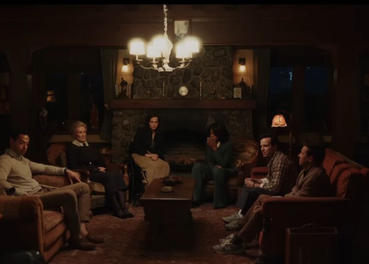 Wake Up Dead Man: A Knives Out Mystery on Netflix trailer