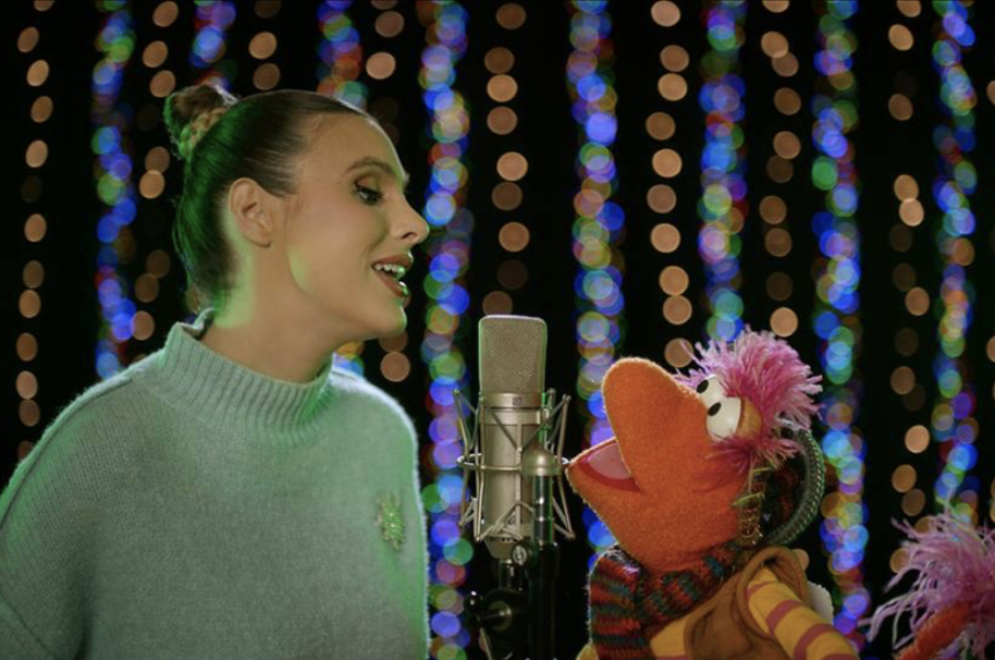 Deck the Halls this holiday season with Apple TV