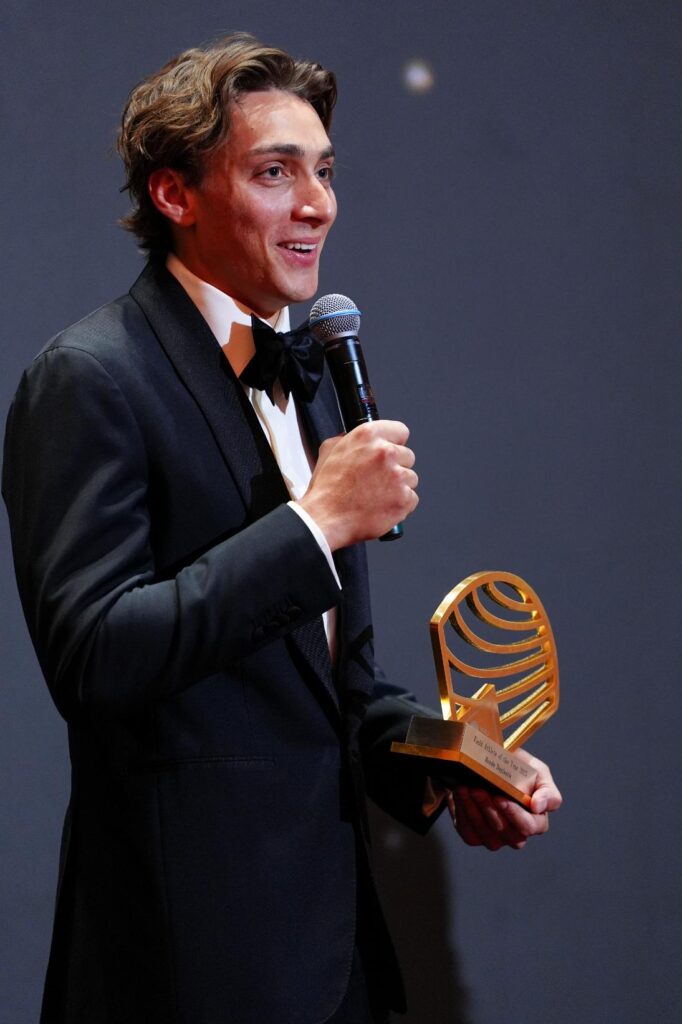 Seven congratulates Bruce McAvaney