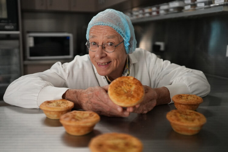 Dr Karl’s How Things Work on ABC and ABC iview S2E3