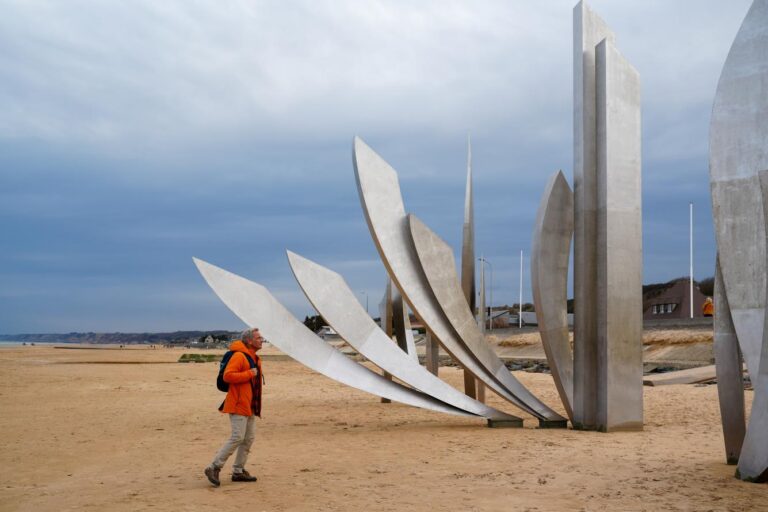 Robson Green: World’s Most Amazing Walks on SBS and SBS on Demand S1E4