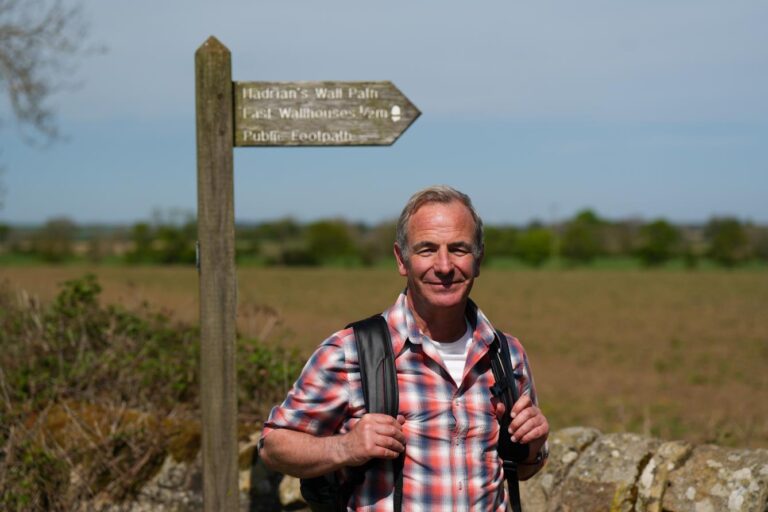 Robson Green: World’s Most Amazing Walks on SBS and SBS on Demand S1E1