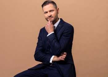 The Weekly with Charlie Pickering on ABC and ABC iview S12E7