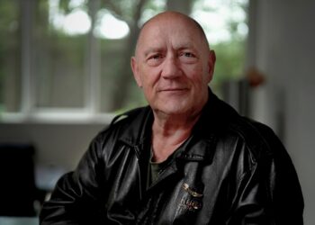 Australian Story on ABC and ABC iview profiles Ian Williams