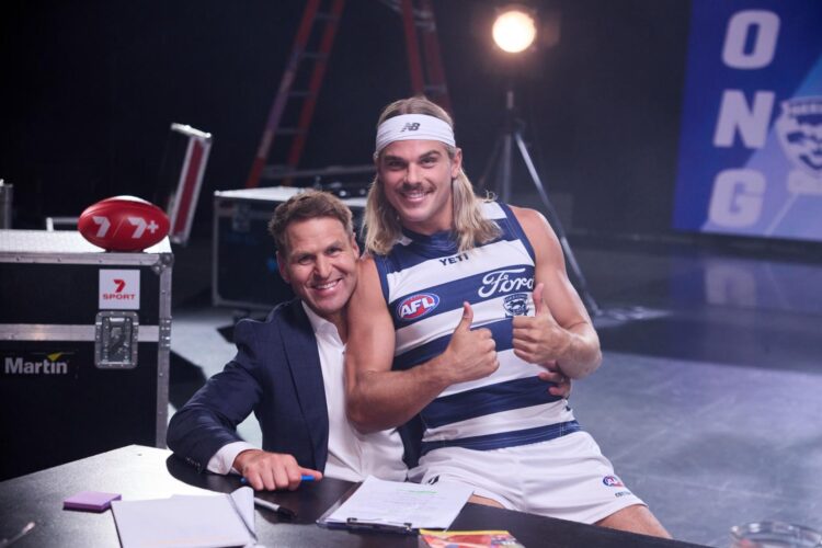 Bruce McAvaney gathers the team in Seven's new AFL campaign