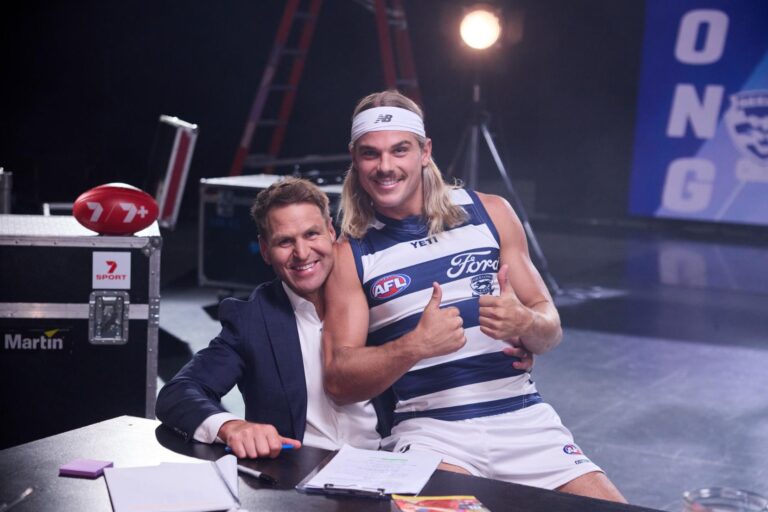 Bruce McAvaney gathers the team in Seven's new AFL campaign