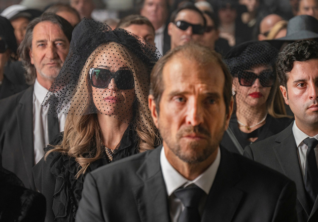 Frauds on ABC and ABC iview S1E2