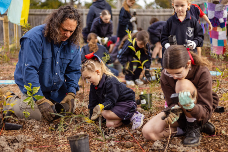 Gardening Australia Junior on ABC Kids and ABC iview S3E11