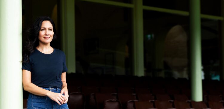 Mel McLaughlin speaks about her lung cancer diagnosis and life-saving surgery as she fights to raise awareness for the disease