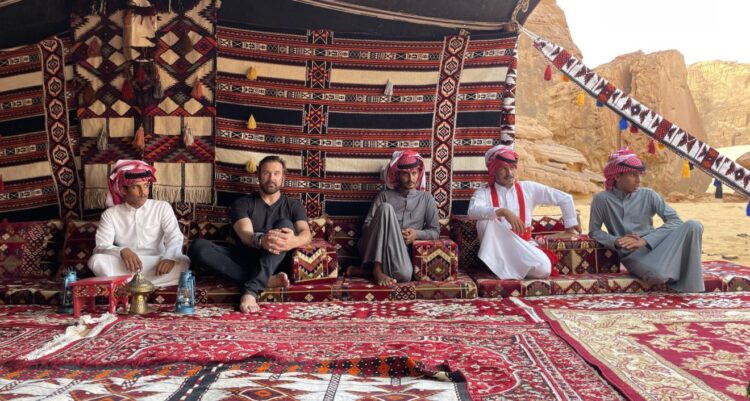 Arabia's Best Kept Secrets With Clive Standen on SBS Viceland and SBS on Demand S1E1 - S1E4