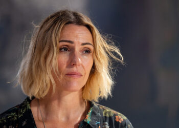 Frauds on ABC and ABC iview S1E5