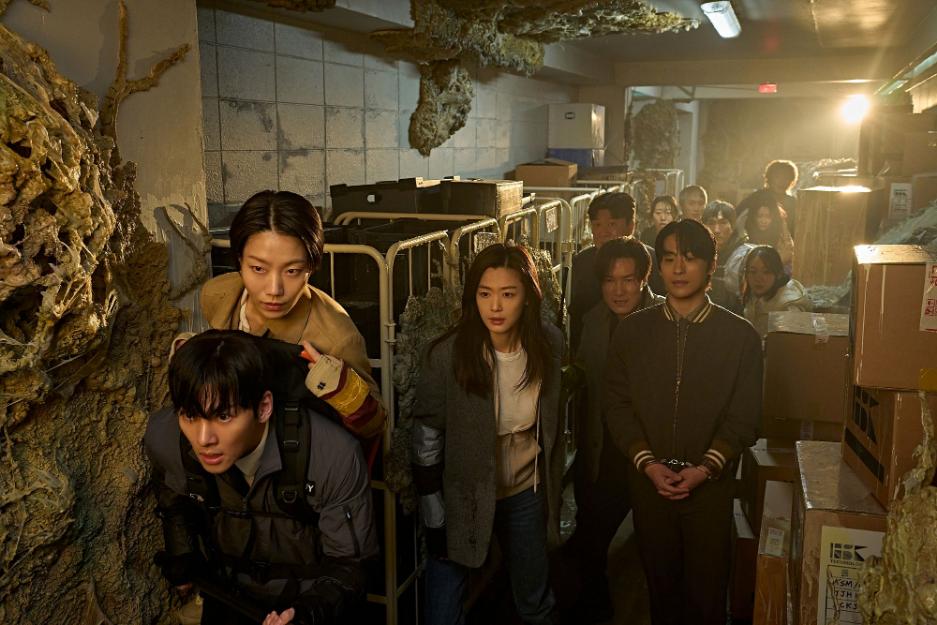 MOVIE | Colony trailer