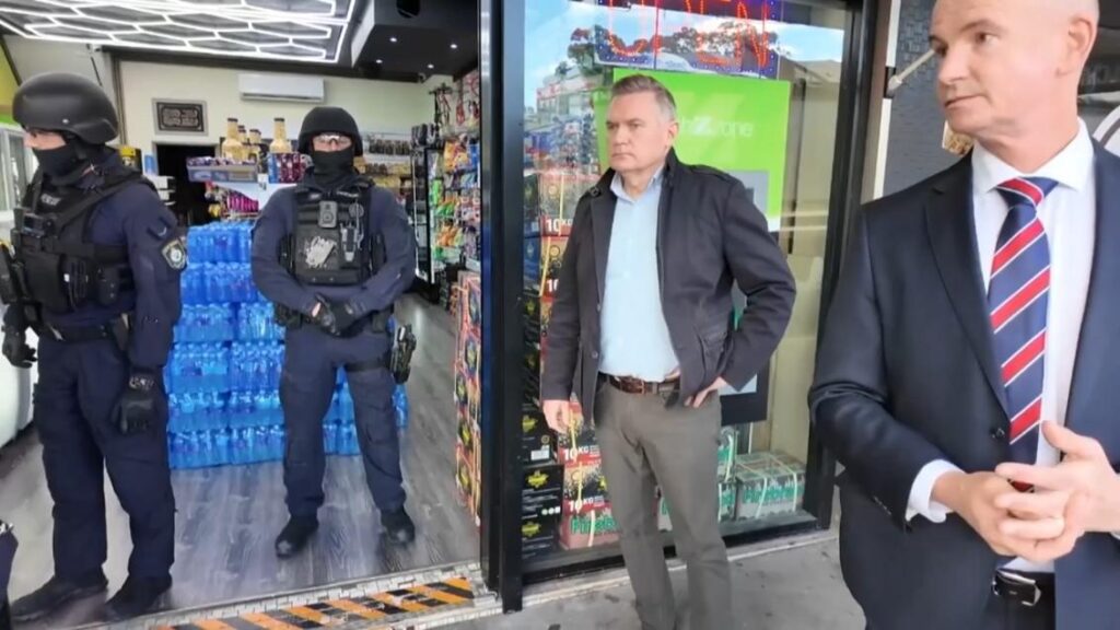 Michael Usher investigates Australia's illegal tobacco trade in 7NEWS Spotlight: Tobacco Wars.
