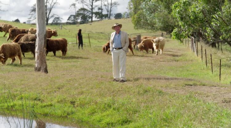 Dr Harry visits Scottish Highland cows on Better Homes and Gardens on Channel 7.