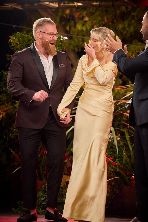 Recap | Mitch and Shaz’s stunning $1 million comeback > Queensland married couple win My Reno Rules