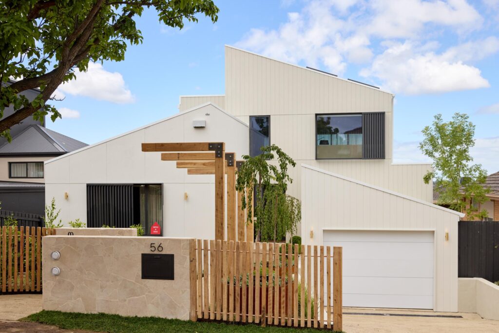 Recap | Mitch and Shaz’s stunning $1 million comeback > Queensland married couple win My Reno Rules