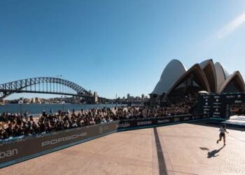 Runners compete in the TCS Sydney Marathon, which will air live on SBS and SBS On Demand.