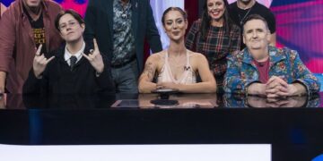 Adam Hills, Myf Warhurst, Alan Brough and guests on Spicks and Specks season 13