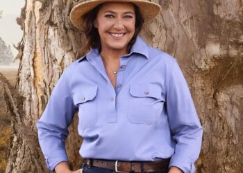 Lisa Millar stands beside a tree in Back Roads Candelo from season 12.