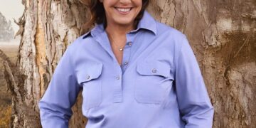 Lisa Millar stands beside a tree in Back Roads Candelo from season 12.