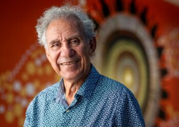 Dr Charlie King AM departs the ABC after more than three decades in broadcasting