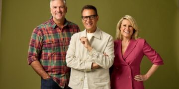 Dennis Scott, Andrew Winter and Wendy Moore for Inside Selling Houses Australia: New Beginnings