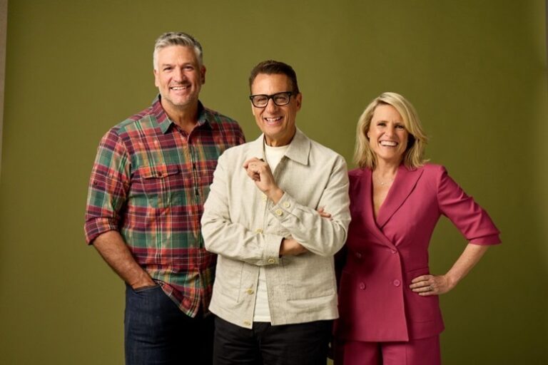 Dennis Scott, Andrew Winter and Wendy Moore for Inside Selling Houses Australia: New Beginnings