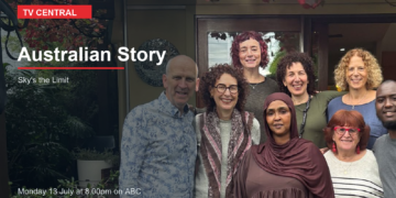 Naima Ali Farah, Feisal Abdi Sugal and their support group in Australian Story Sky's the Limit.