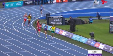 Cam Myers leading the Men's Mile semi-final at the Glasgow 2026 Commonwealth Games.