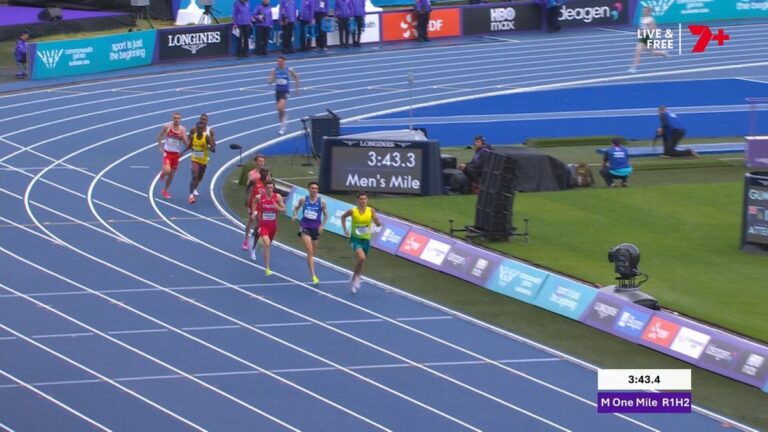 Cam Myers leading the Men's Mile semi-final at the Glasgow 2026 Commonwealth Games.