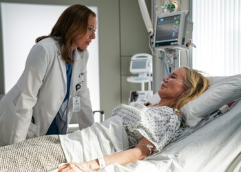 Amy treats Joan in Doc season 2 episode 20 The Big Chair